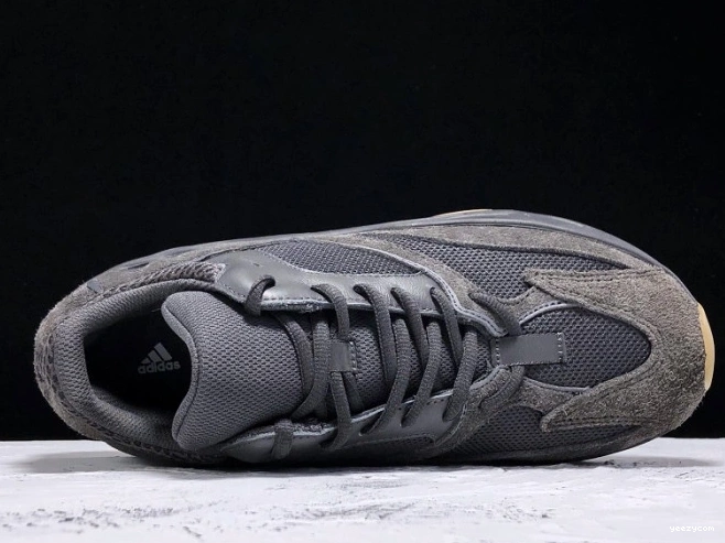 Utility Adidas 700 Boost Black FV5304 Yeezy 0725